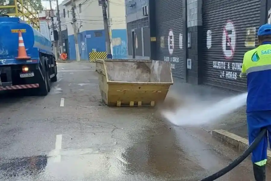 Prefeitura de São Caetano aumenta limpeza da cidade no domingo de Páscoa depois de chuvas prefeitura-de-sao-caetano-intensifica-limpeza-da-cidade-no-domingo-de-pascoa-apos-chuvas