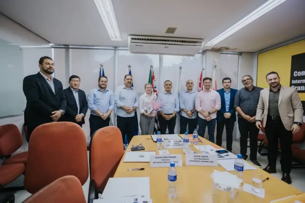 prefeitos-do-abc-se-reunem-com-gleisi-hoffmann-e-pedem-apoio-para-pec-66-e-obras-do-pac