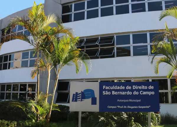 São Bernardo lança o programa “Direito ao Futuro” com 115 bolsas integrais na Faculdade de Direito sao-bernardo-lanca-o-programa-“direito-ao-futuro”-com-115-bolsas-integrais-na-faculdade-de-direito