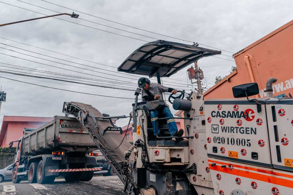 Vias do Rudge Ramos, em São Bernardo, serão beneficiadas com recapeamento e obras de saneamento vias-do-rudge-ramos,-em-sao-bernardo,-serao-beneficiadas-com-recapeamento-e-obras-de-saneamento