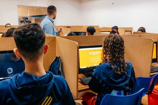 Conecta São Bernardo entra em nova fase com curso de inglês estudantes de intercâmbio conecta-sao-bernardo-entra-em-nova-fase-com-curso-de-ingles-estudantes-de-intercambio