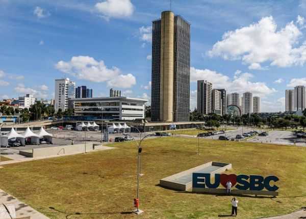 Saiba o que abre e fecha no Dia do Servidor em São Bernardo saiba-o-que-abre-e-fecha-no-dia-do-servidor-em-sao-bernardo