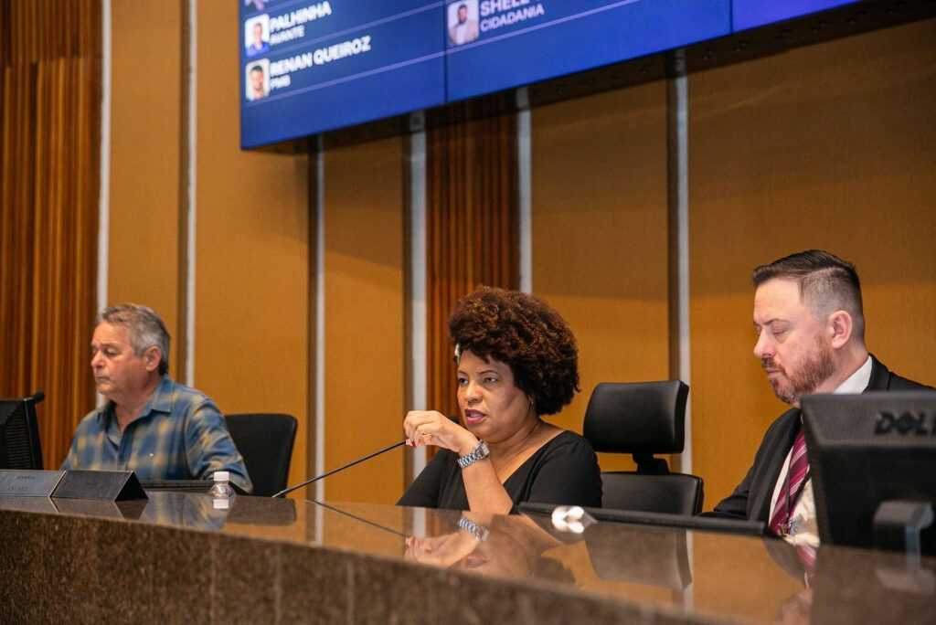 Vereadora Ana Nice indica Tarifa Zero no transporte público de SBC para que participam do ENEM vereadora-ana-nice-propoe-tarifa-zero-no-transporte-publico-de-sbc-para-participantes-do-enem