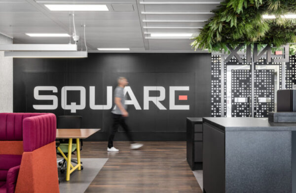 Jogos eletrônicos: Square Enix passa por layoffs em suas sedes ocidentais games:-square-enix-passa-por-layoffs-em-suas-sedes-ocidentais