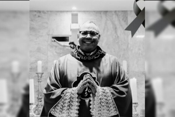 Padre estava em celebração quando morreu depois de desabamento na Bahia padre-estava-em-celebracao-quando-morreu-apos-desabamento-na-bahia