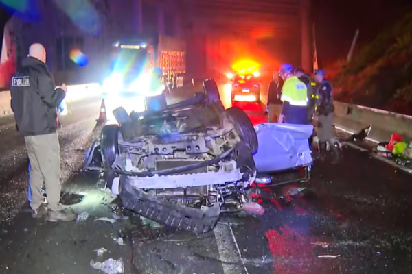 carro-despenca-de-viaduto-no-rodoanel-e-mata-4-jovens-em-sao-bernardo