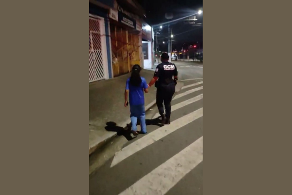 GCM resgata garoto autista perdido em São Bernardo gcm-resgata-menino-autista-perdido-em-sao-bernardo