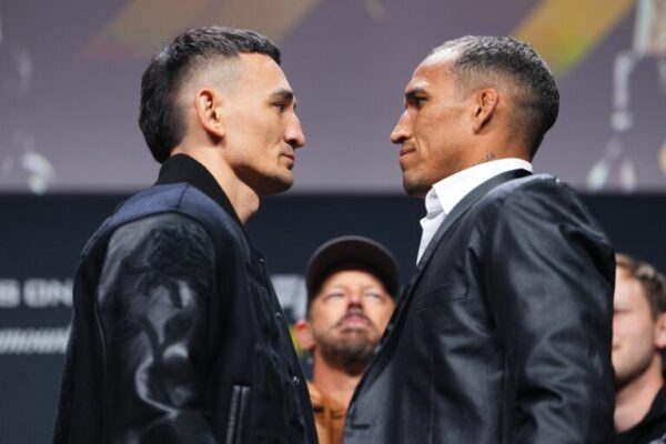 Luta entre Charles do Bronx e Max Holloway é confirmada para o UFC 326 luta-entre-charles-do-bronx-e-max-holloway-e-confirmada-para-o-ufc-326