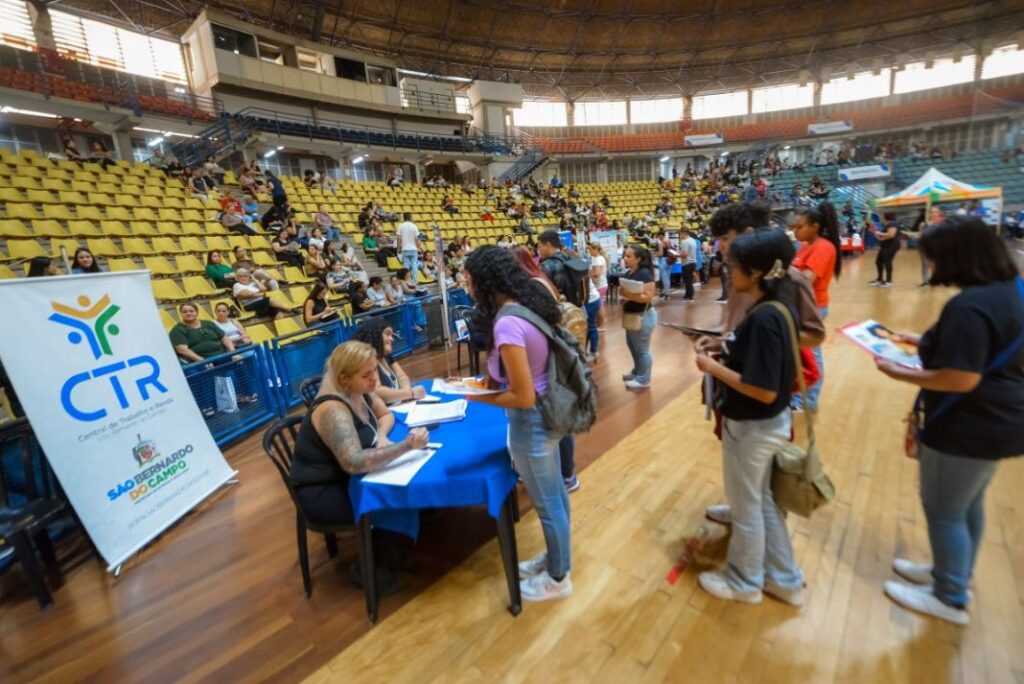 Feirão de Natal proporciona 7.500 vagas de empregos em São Bernardo feirao-de-natal-oferece-7.500-vagas-de-empregos-em-sao-bernardo