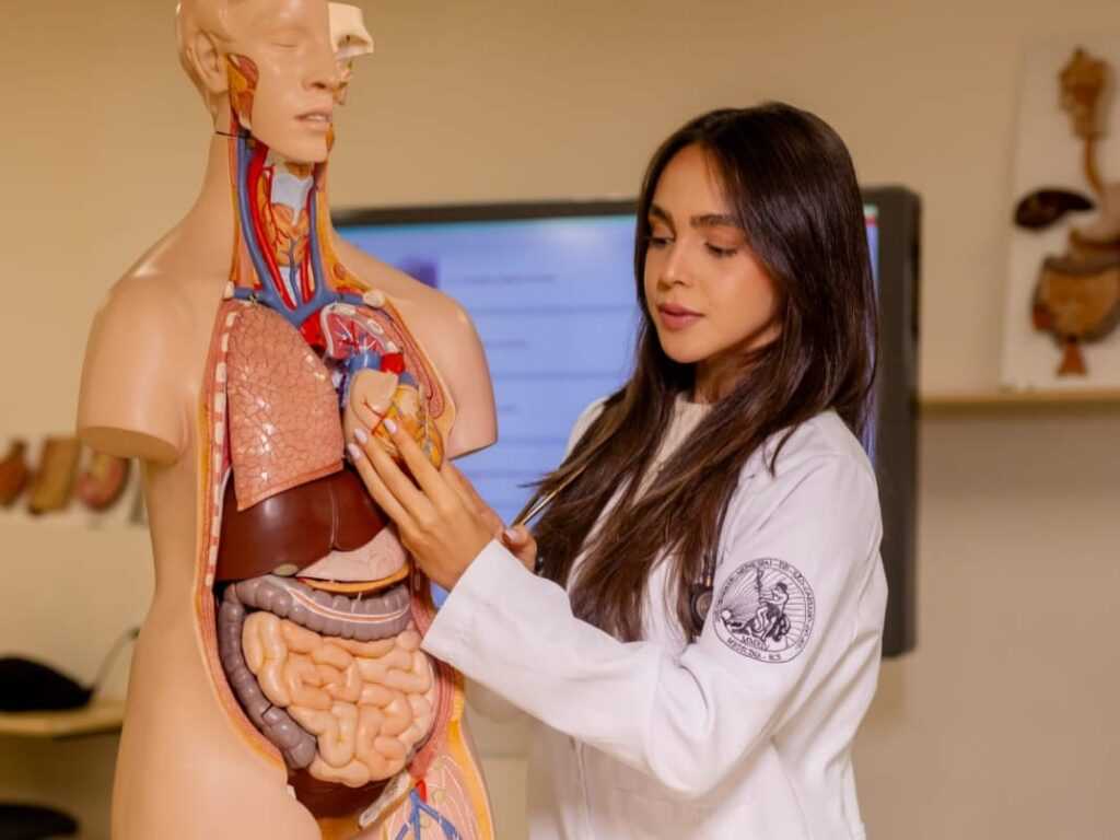 curso-de-medicina-da-uscs-em-sao-caetano-do-sul-no-abc-paulista-obtem-nota-4-no-enamed