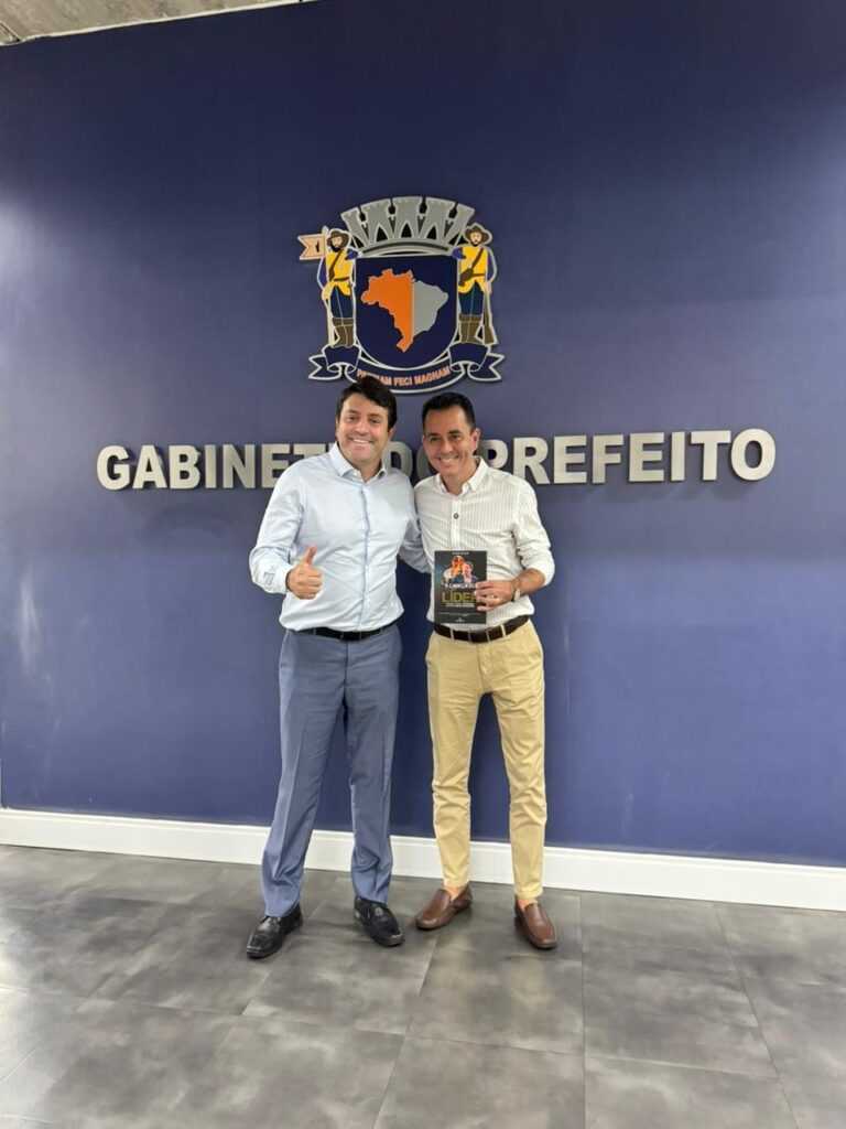 cotado-para-o-governo-de-sp,-paulo-serra-tem-agenda-com-prefeito-de-santana-de-parnaiba-sp
