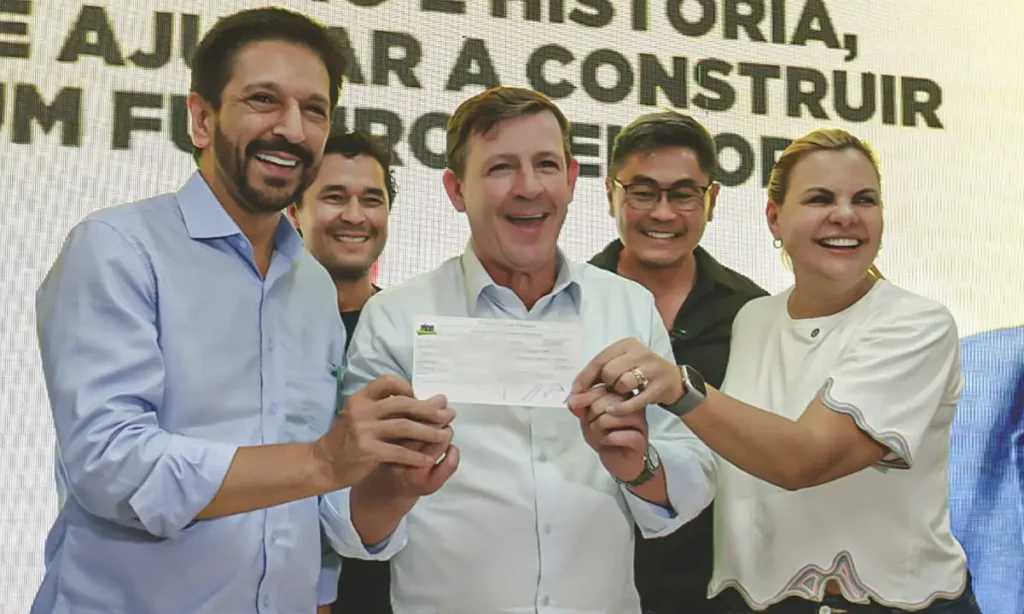 Orlando Morando oficializa filiação ao MDB em ato com 800 pessoas e mira Brasília orlando-morando-oficializa-filiacao-ao-mdb-em-ato-com-800-pessoas-e-mira-brasilia