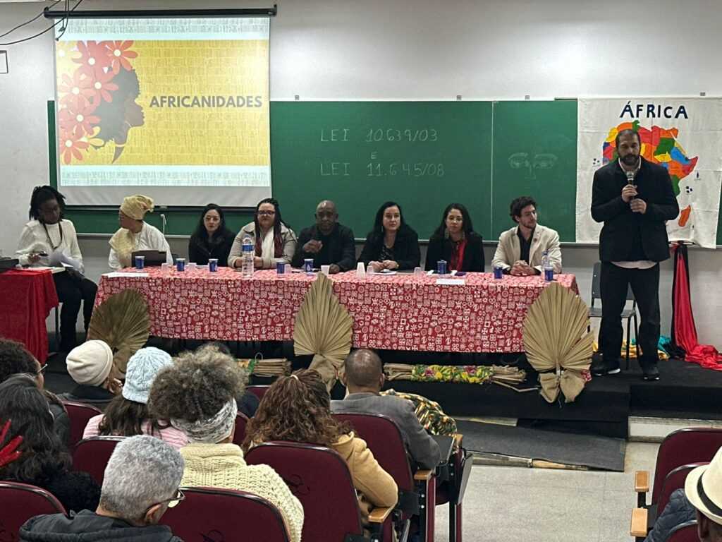 grande-abc-debate-avancos-e-desafios-da-educacao-etnico-racial-em-seminario-regional