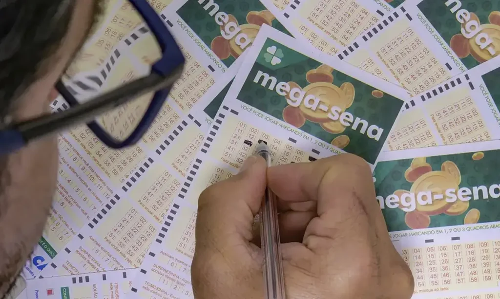 mega-sena-acumula-e-premio-vai-a-r$-33-milhoes;-veja-numeros-do-concurso-3026